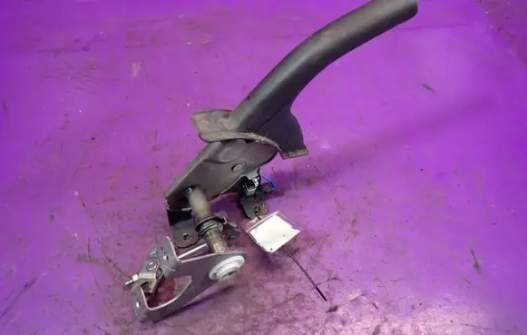 Hyundai i30 Handbrake/parking brake lever assembly