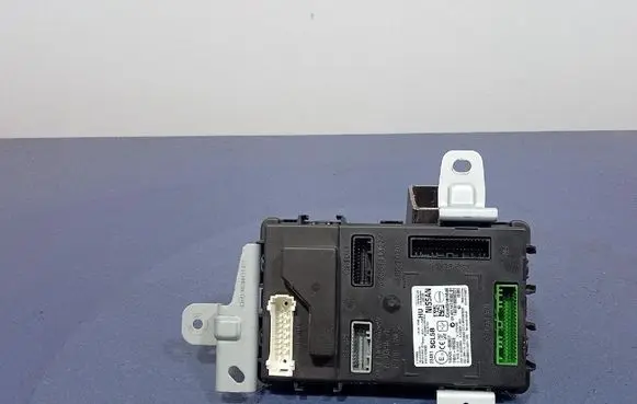 Infiniti Q50 Other control units/modules 284B15CL5B