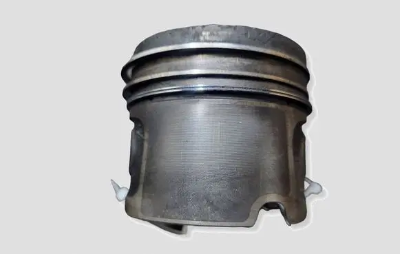 BMW 1 F20 F21 Piston N47