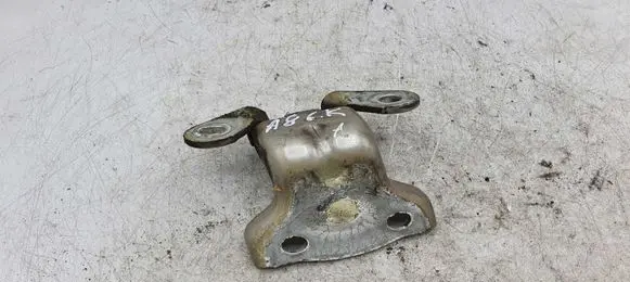 Chevrolet Captiva Rear door lower hinge NOCODE