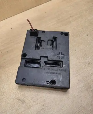 Renault Scenic I Fuse module 8200029342B 00290