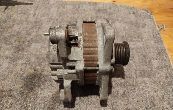Nissan Qashqai+2 Generator/alternator 23100JD71B AA3TJ3881ZE
