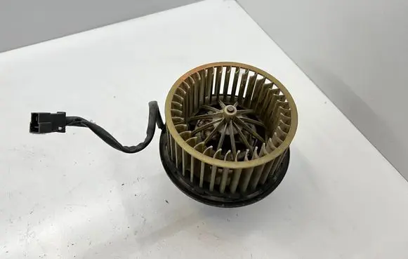 Volkswagen PASSAT B4 Heater fan/blower 357819021 AEGLG73A3044937