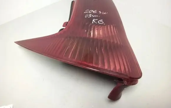 Peugeot 206 Rear/tail lights 89028683 86415406 301403