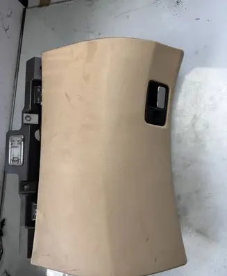 Volvo S80 Glove box 4434