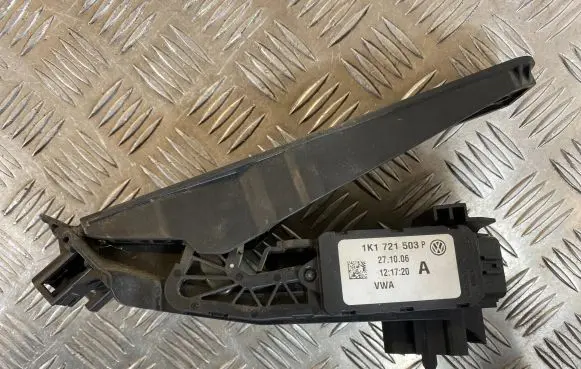 Seat Leon (1P) Accelerator throttle pedal 1K1721503P