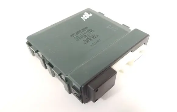 Lexus IS 220D-250-350 Wing mirror control module 89430-53030