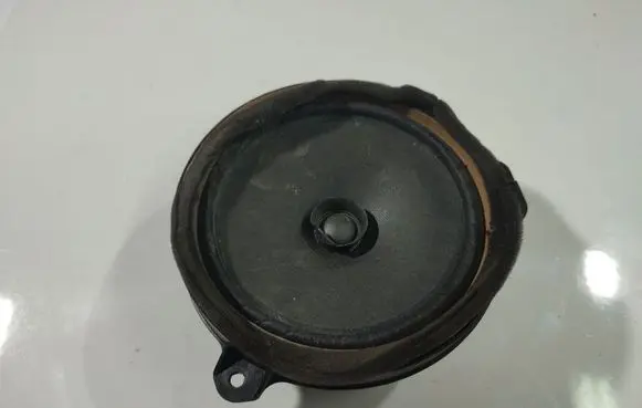Subaru Legacy Front door speaker 08221C4