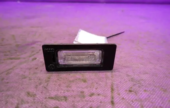 Audi A4 S4 B8 8K Number plate light 8T0943021