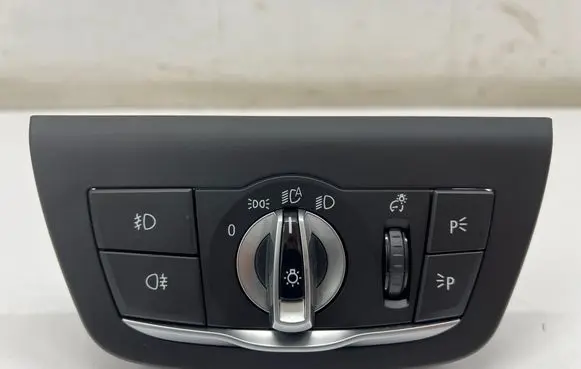 BMW X3 G01 Light switch 9472966 947296601