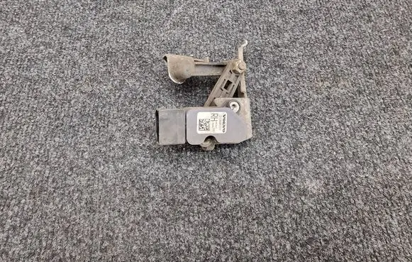 Volvo XC90 Rear air suspension level height sensor 31360331 A426S 17048