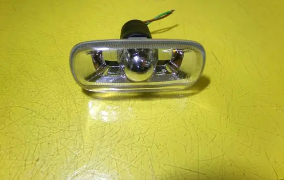 Audi A6 S6 C5 4B Front fender indicator light 8E0949127