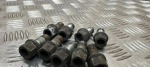 Skoda Octavia Mk3 (5E) Nuts/bolts 