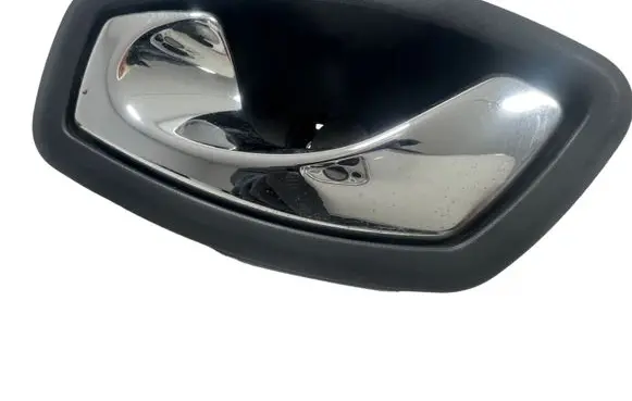 Rear door interior handle