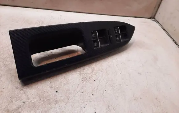 Volkswagen Touran I Electric window control switch