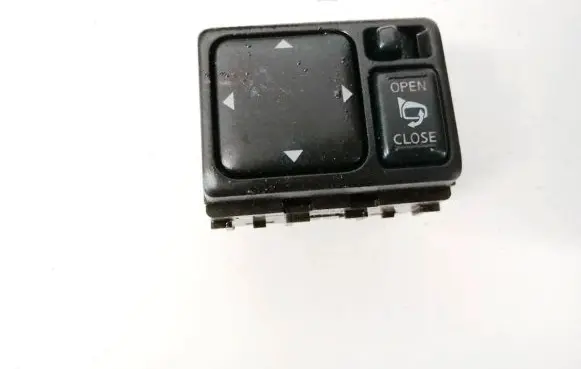Nissan X-Trail T30 Wing mirror switch