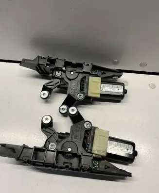 Audi S5 Facelift Seat belt adjustment motor 8F0857760