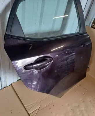 Mazda 2 Rear door