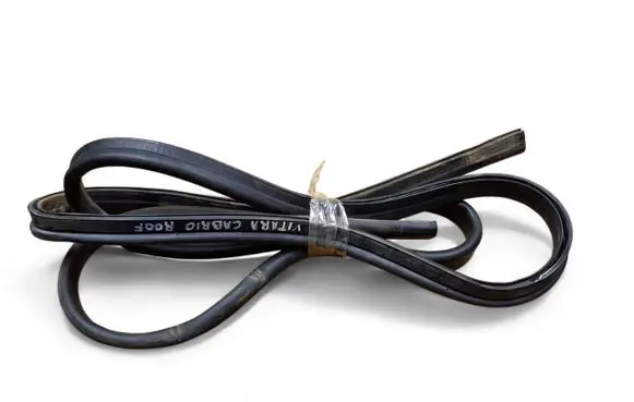 Suzuki Vitara (ET/TA) Loading door rubber seal (on body) 