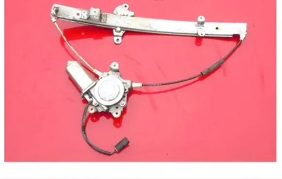 Nissan Altima Front door window regulator with motor