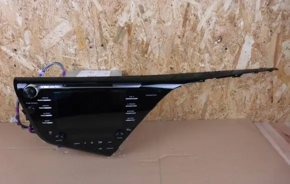 Toyota Camry VIII XV70 Radio/CD/DVD/GPS head unit 8614033D01