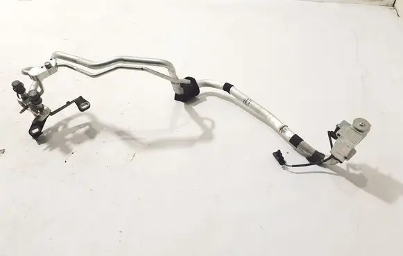 Volvo V60 Air conditioning (A/C) pipe/hose 32130434