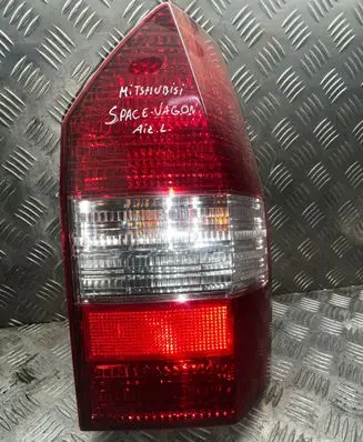 Mitsubishi Space Wagon Rear/tail lights