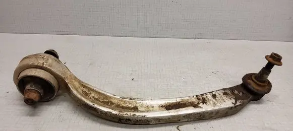 Front lower control arm/wishbone