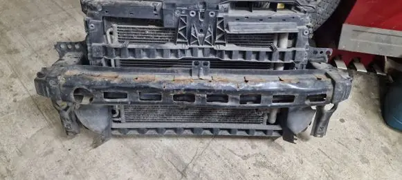 Volkswagen Golf VI Bottom radiator support slam panel 