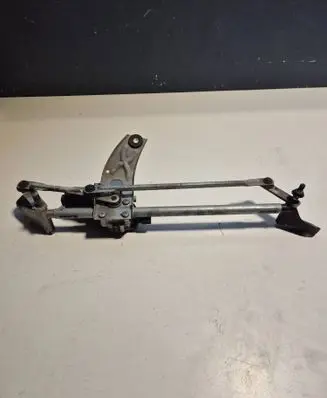 Mercedes-Benz CLA C118 X118 Front wiper linkage and motor A1778204901 20299 W000075872
