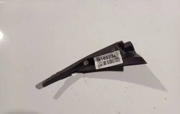 Mazda 3 II Wiper trim BBM451PC1