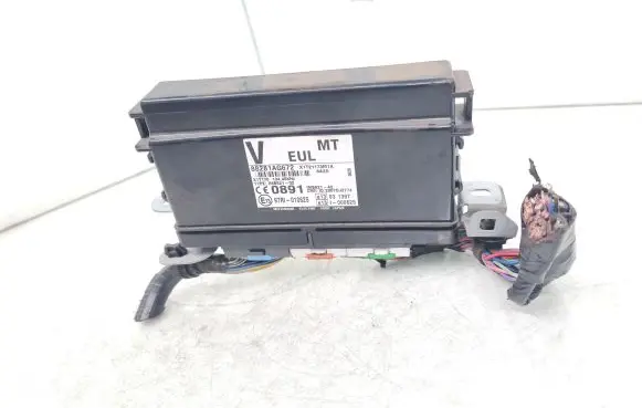 Subaru Legacy Comfort/convenience module 88281AG672 X1T21173M1A 97RL010625