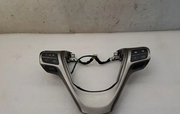 Toyota Avensis T270 Steering wheel buttons/switches 8425005020