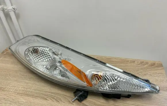 Nissan Juke I F15 Front indicator light 261201KM0B