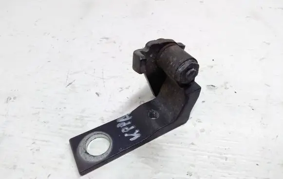 Ford Galaxy Front door lower hinge 6M21U22811AB