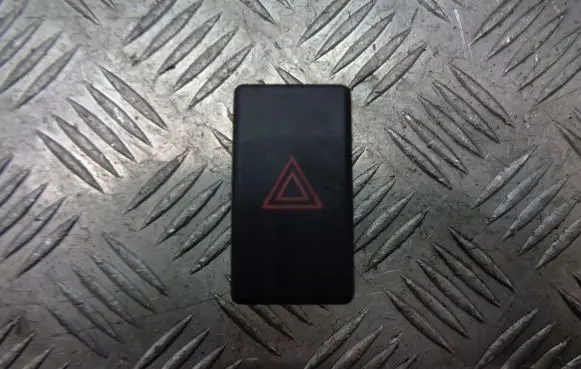 Toyota Avensis T250 Hazard light switch
