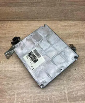Toyota Corolla Verso AR10 Engine control unit/module ECU 896610F010 MB1758006463