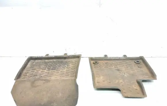 Peugeot Partner III Car floor mat set 