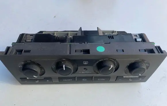Audi A6 S6 C6 4F Climate control unit 4F0910043 5HB00883431 4F1820043G