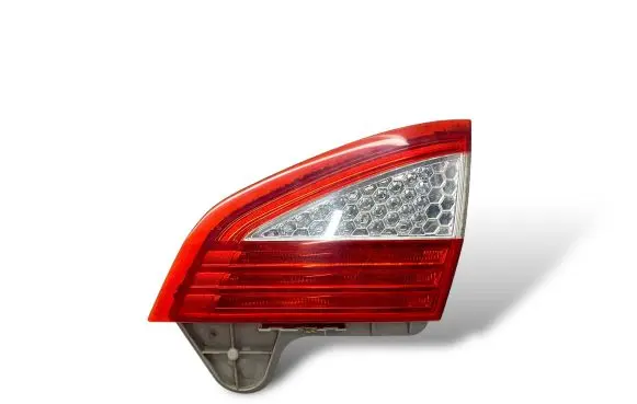 Ford Mondeo MK IV Tailgate rear/tail lights 7S7113A602