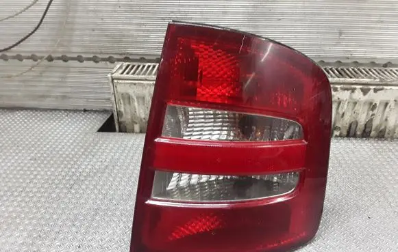 Skoda Fabia Mk1 (6Y) Rear/tail lights 6Y9945096B