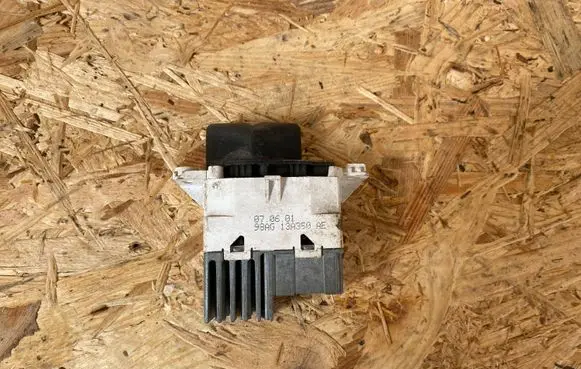 Ford Mondeo Mk III Hazard light switch 98AG13A350AE 070601
