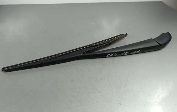 Jeep Cherokee Rear wiper blade arm