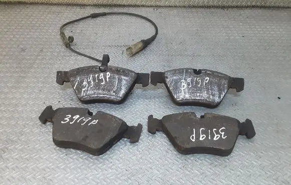 BMW 5 E60 E61 Brake pads (front) 