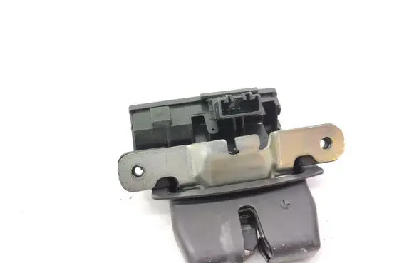 Tailgate/trunk/boot lock/catch/latch