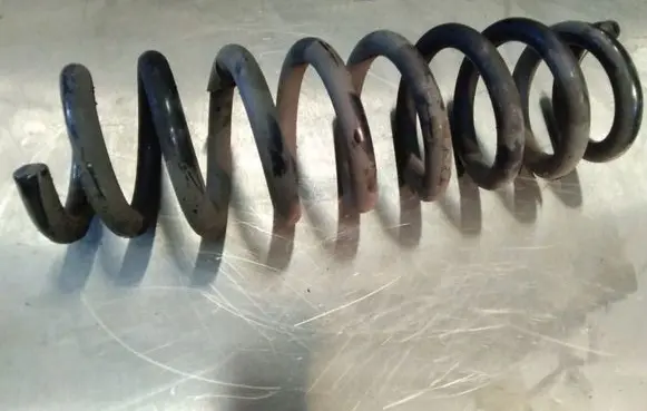 BMW 1 E81 E87 Rear coil spring