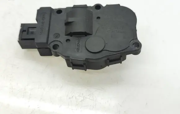 Porsche Cayenne (92A) Air flap motor/actuator EFB340 27102010 52424892