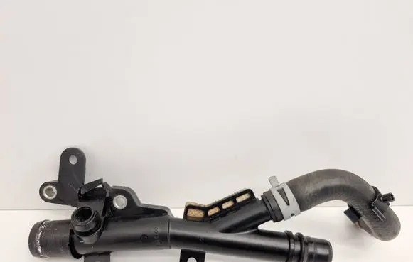 Renault Trafic III (X82) Engine coolant pipe/hose 1320783