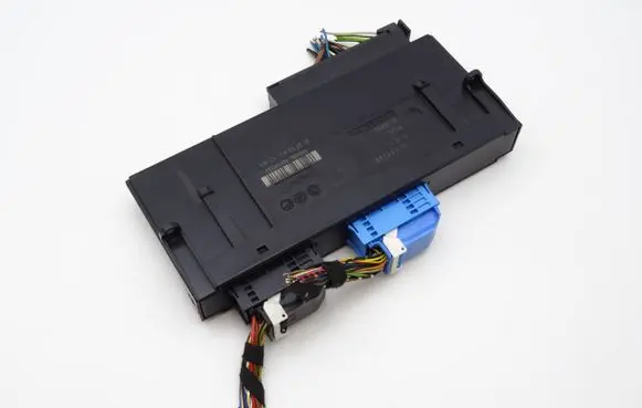 BMW 1 E81 E87 Comfort/convenience module 6983305-01 698330501
