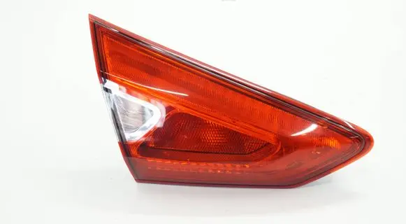 Nissan Pulsar Rear/tail lights LTK22618066